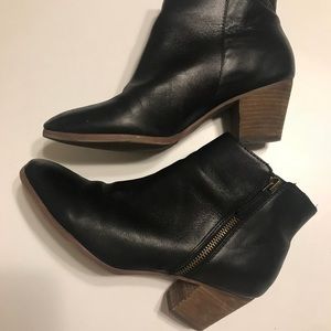 Crown Vintage Black Booties